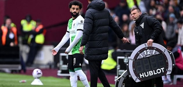 يورجن كلوب يسخر من واقعة المشادة مع صلاح