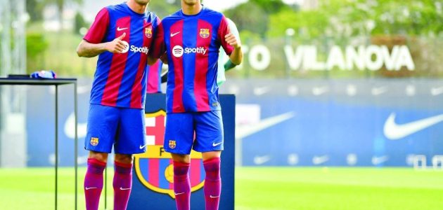 برشلونة يجدد مفاوضاته مع أتلتيكو ومانشستر سيتي