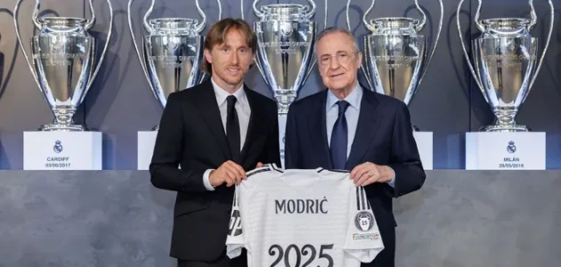 مودريتش يعبر عن سعادته بالتجديد مع ريال مدريد حتى عام 2025