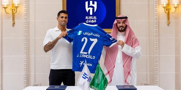 رسمياً: يعلن الهلال تعاقده مع جواو كانسيلو